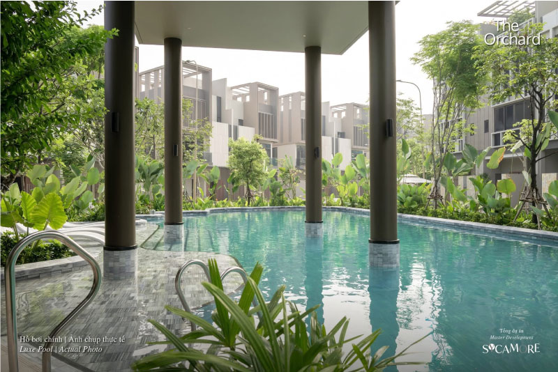 Hồ bơi vô cực tràn viền tại Orchard Collection